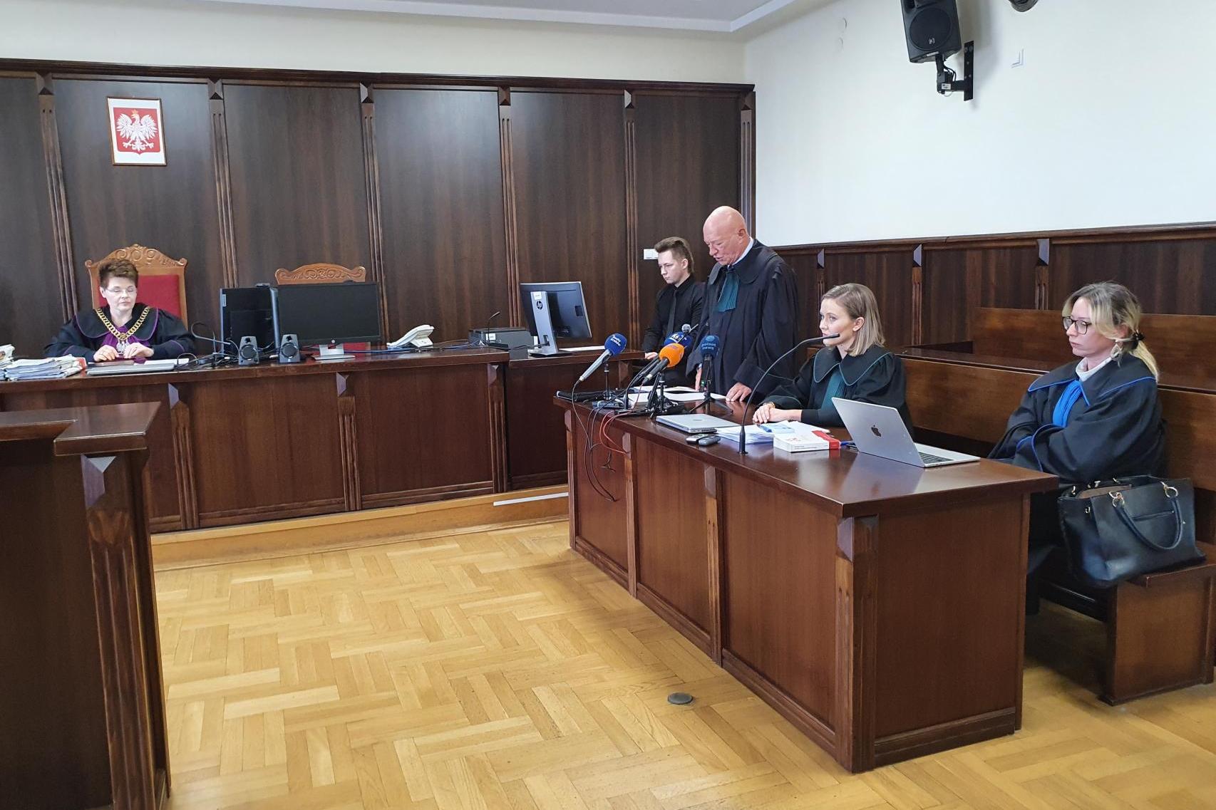 Prokuratura domaga się więzienia w zawieszeniu dla biskupa Andrzeja Jeża. Wyrok za dwa tygodnie
