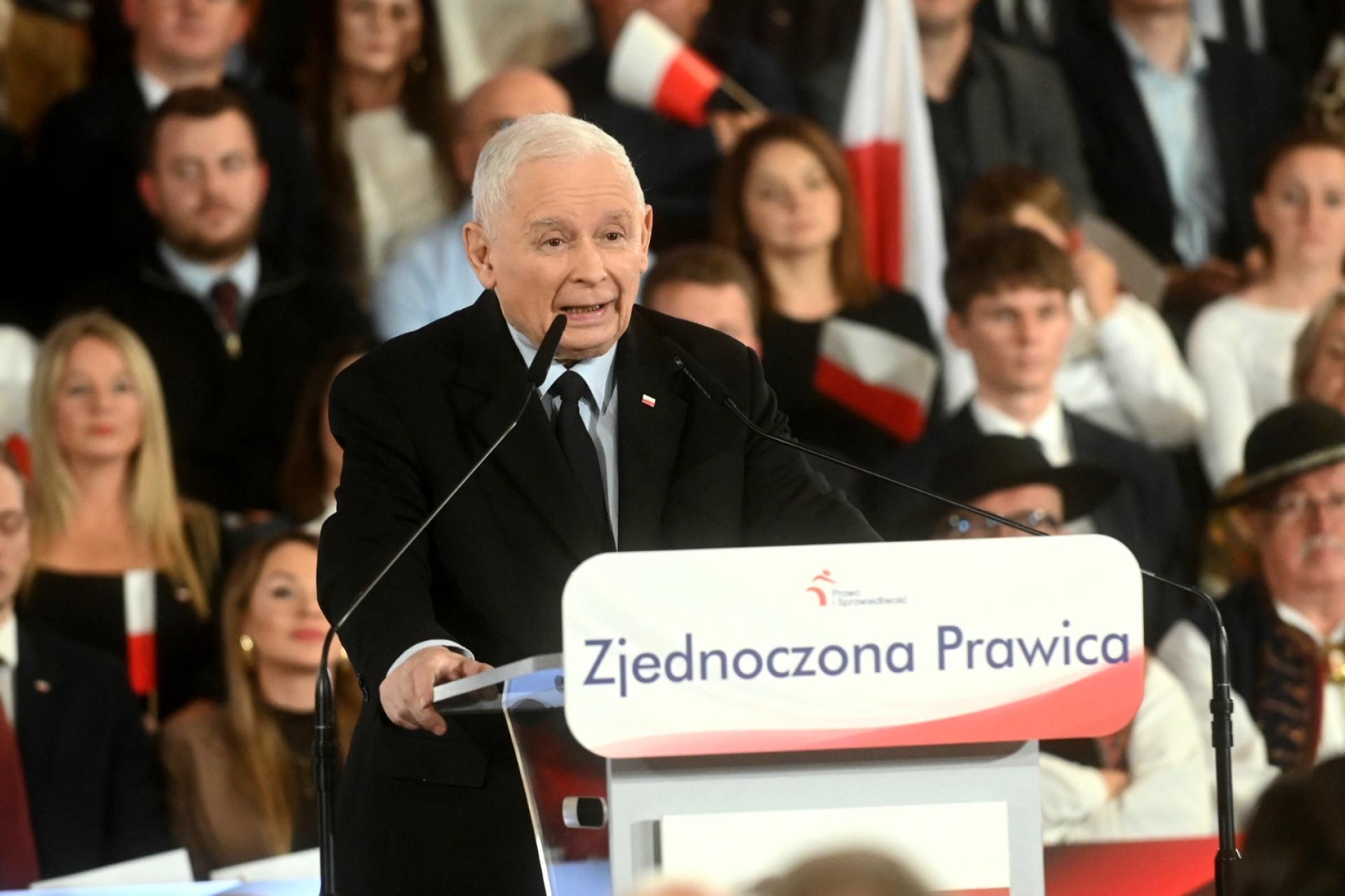 Kaczyński w Krakowie: "Chcemy jednej wielkiej patriotycznej listy". Zwycięstwo Gibały nazwał ?promykiem słońca?