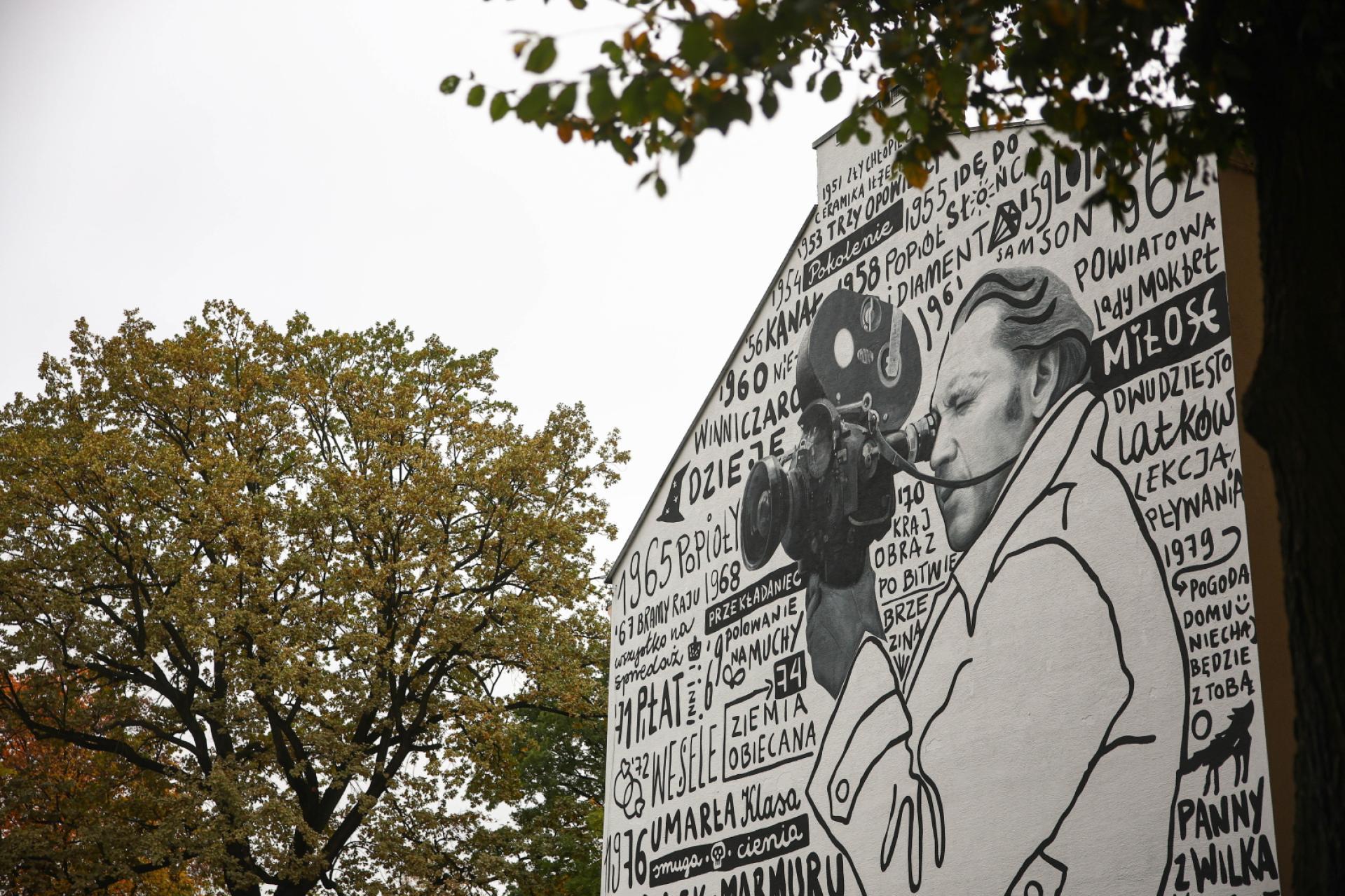 ?Wajda ? czarno na białym?. Mural w Krakowie