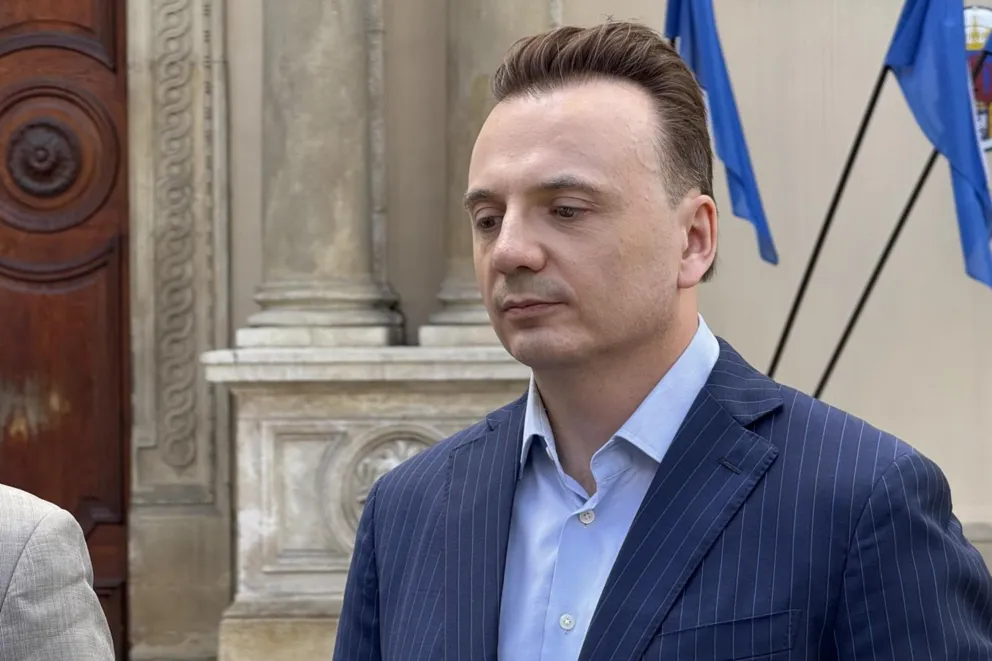 Sześć departamentów do likwidacji. Łukasz Gibała podpisał zarządzenie